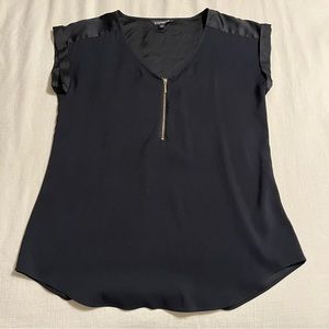 Express Zip-Up V-Neck Blouse - Black/Gold